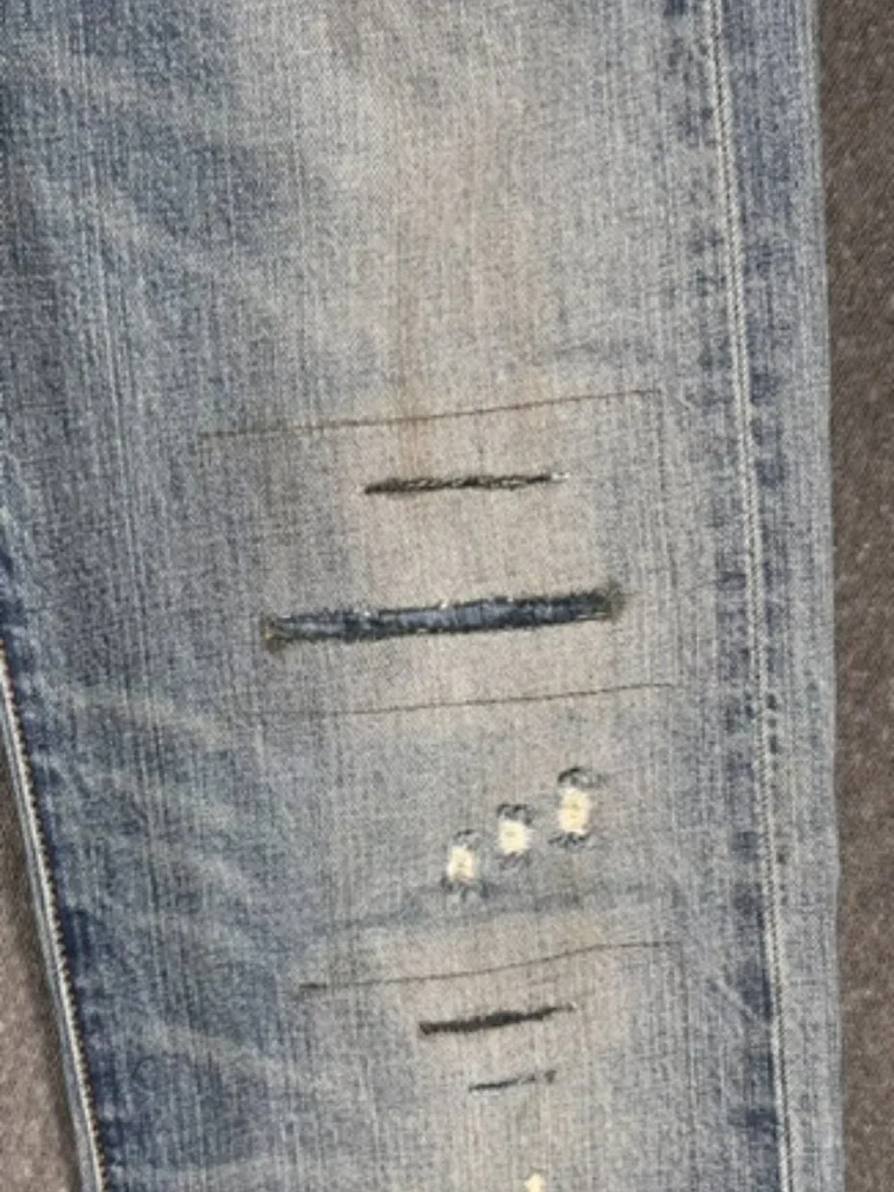 Levi's 501 Straight Leg Button Fly Unisex Sz 31x32 Y2K Distressed Red Inner